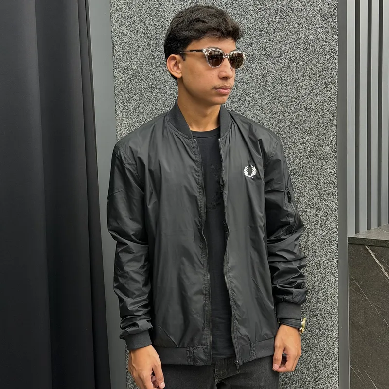 Jaqueta Fred Perry Preta