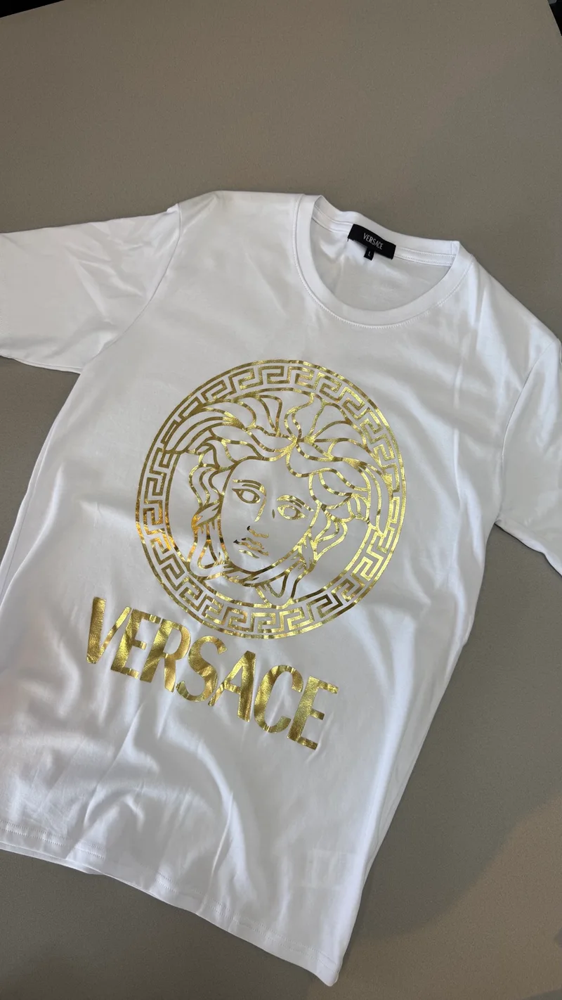 Camisa Versace 36 - Branca Medusa e escrita douradas