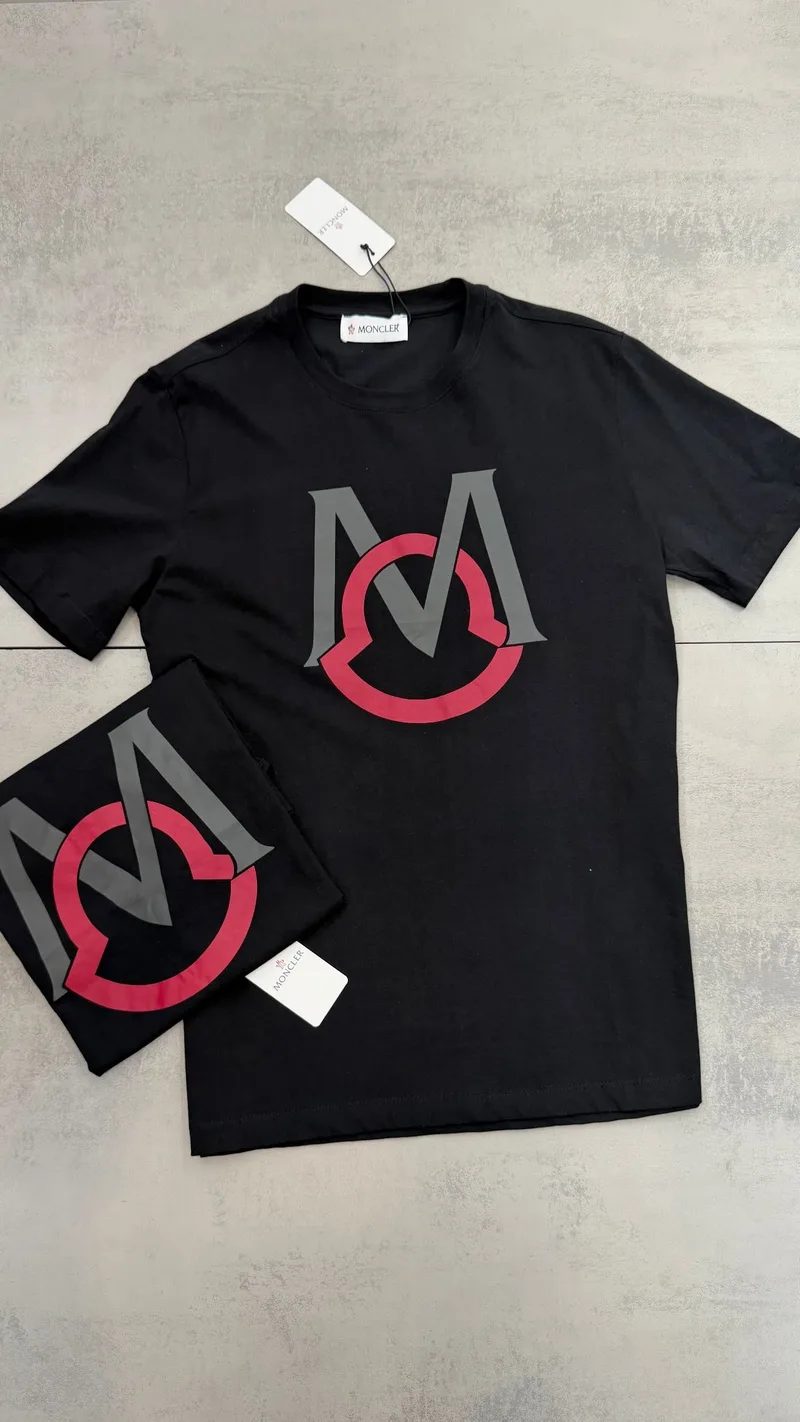 Camisa Moncler 36 - Preta logo M vermelho/cinza