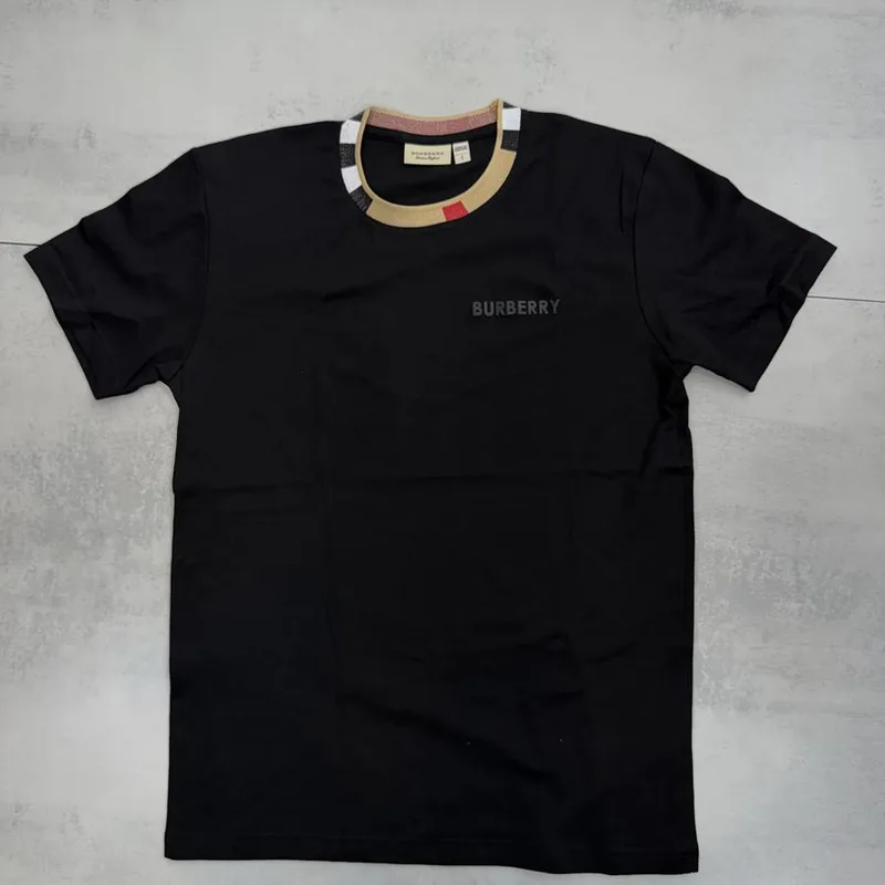 Camisa Burberry Preta Gola Xadrez