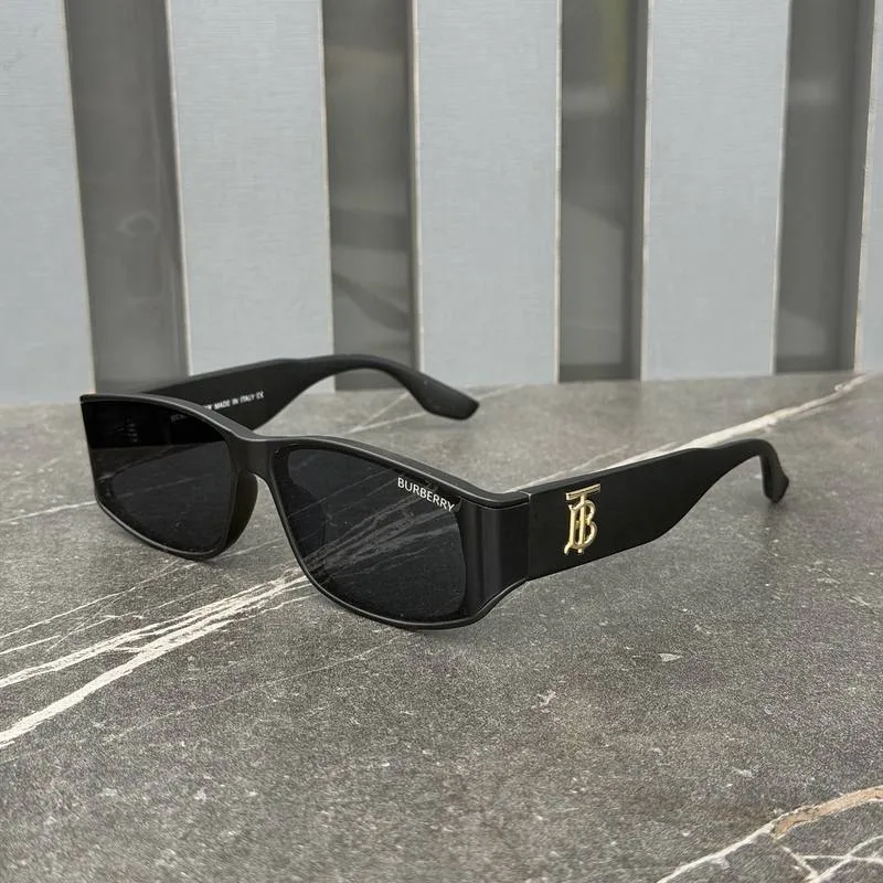 Óculos Burberry Preto/Dourado