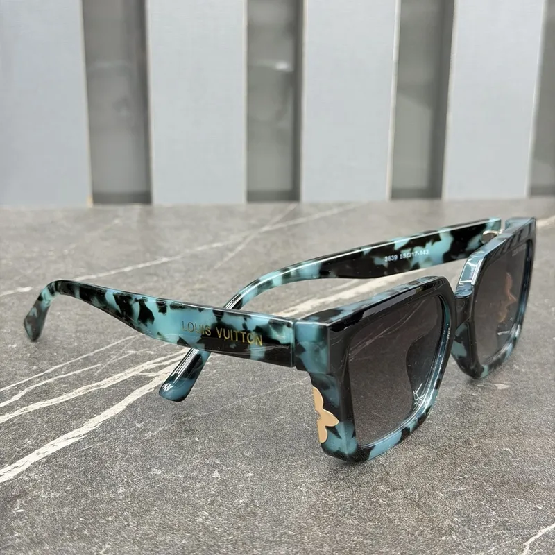 Óculos Louis Vuitton Azul Tartaruga/Preto/Dourado