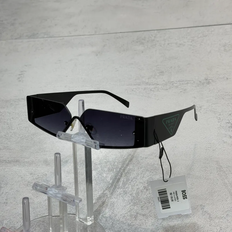 Óculos Prada Modelo 03 Preto/Verde