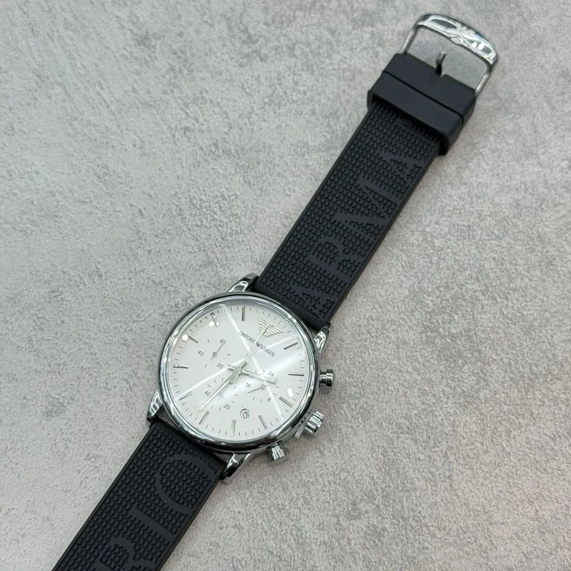 Relógio Emporio Armani Preto/Prata Mostrador Claro