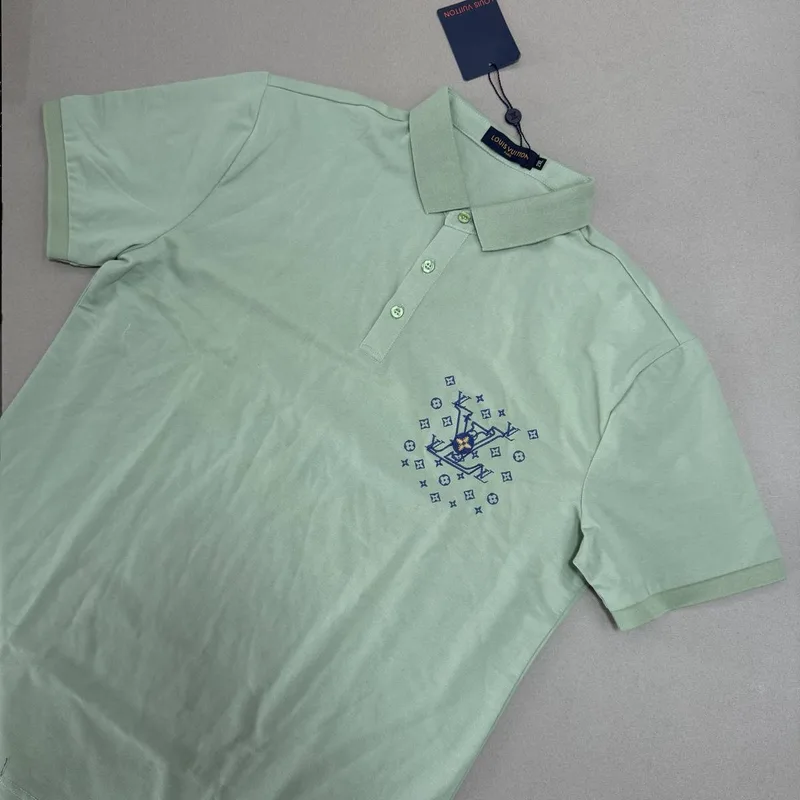Polo LV 50 Verde Clara Monograma Azul