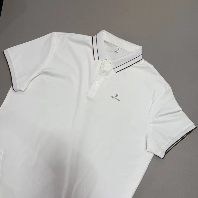 Polo LV Branca Detalhes Marrons