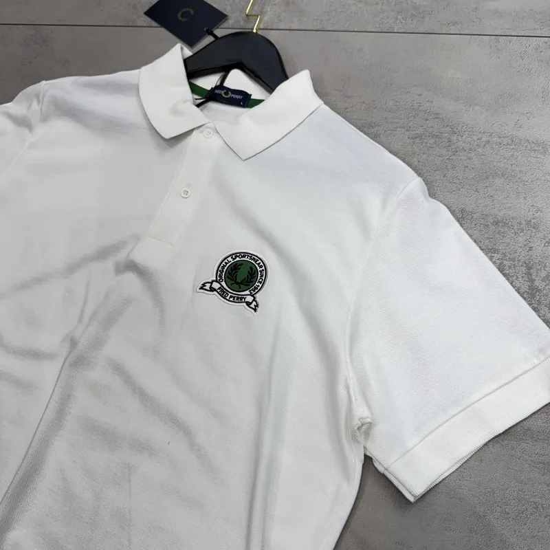 Camisa Polo Fred Perry Branca Patch Verde