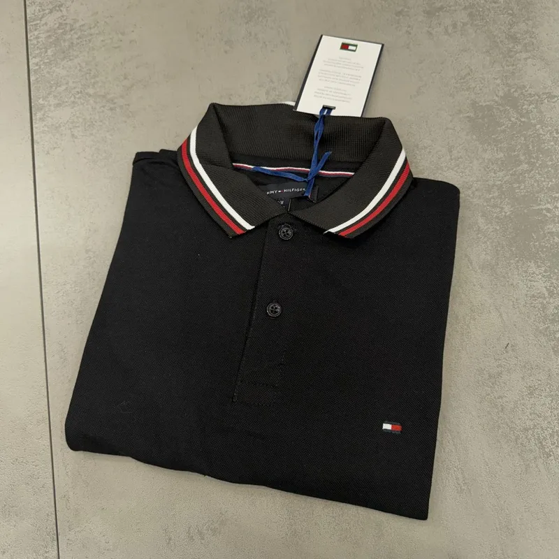 Camisa Polo Tommy Hilfiger Preta Detalhes Vermelho/Branco