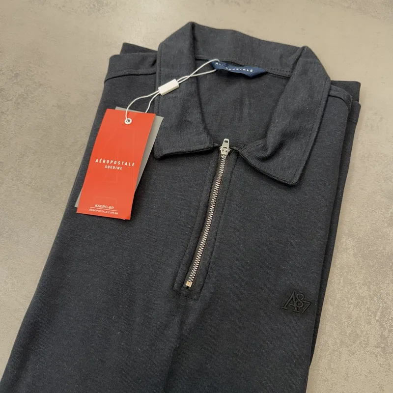 Camisa Polo Aeropostale Preta com Zíper