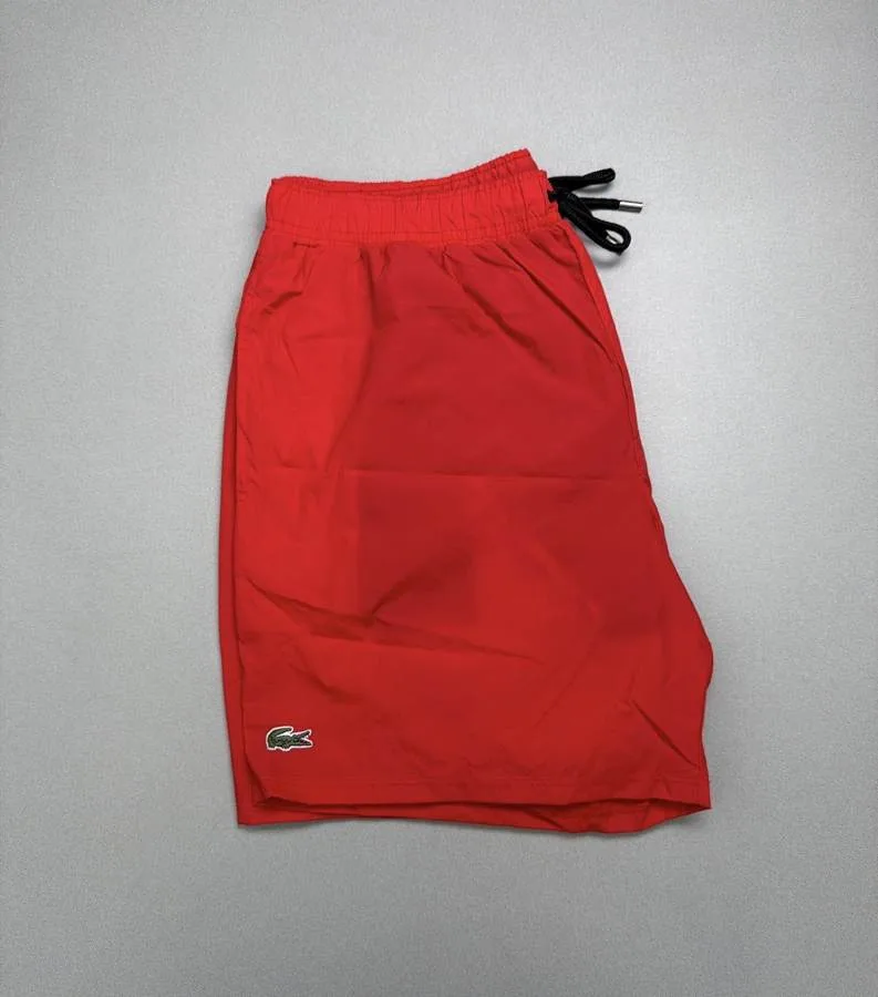 Bermuda Lacoste Vermelha