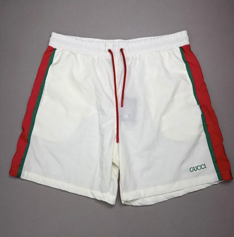 Bermuda Gucci Off White Faixa Verde/Vermelha