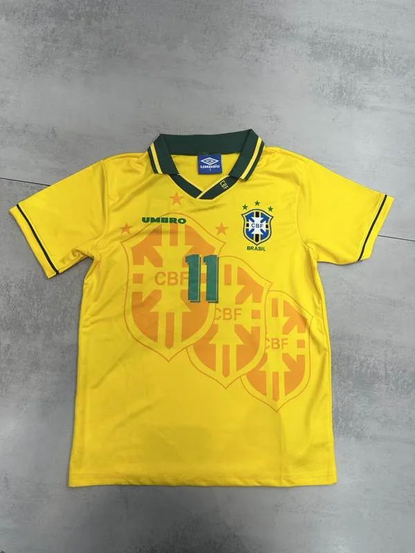 Camisa Seleção Brasileira Amarela Umbro