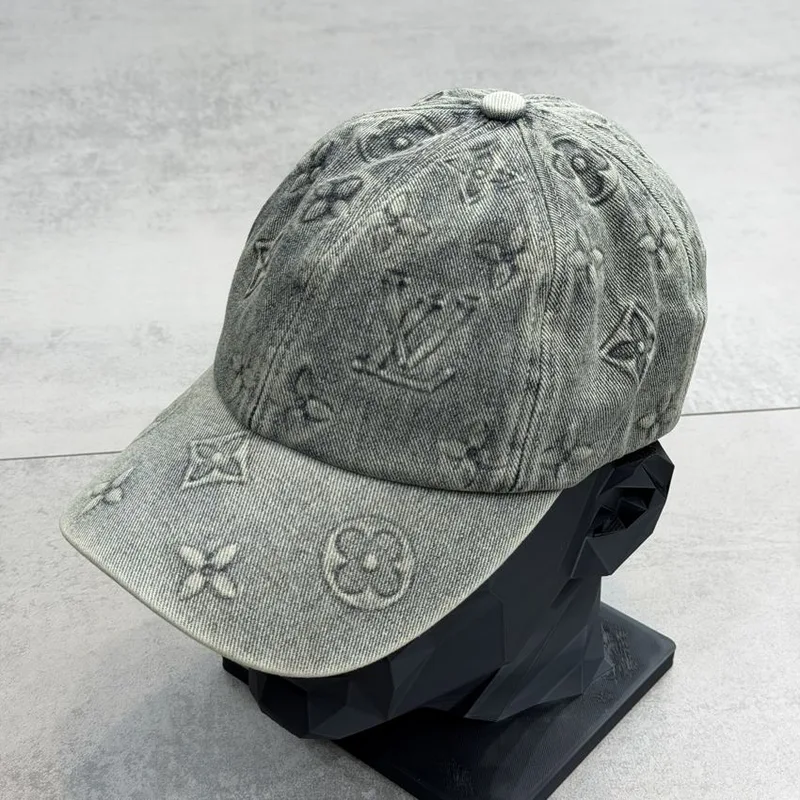 Boné Louis Vuitton Monograma Jeans Cinza