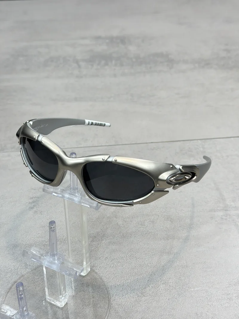 Óculos Oakley Plate Cinza Black