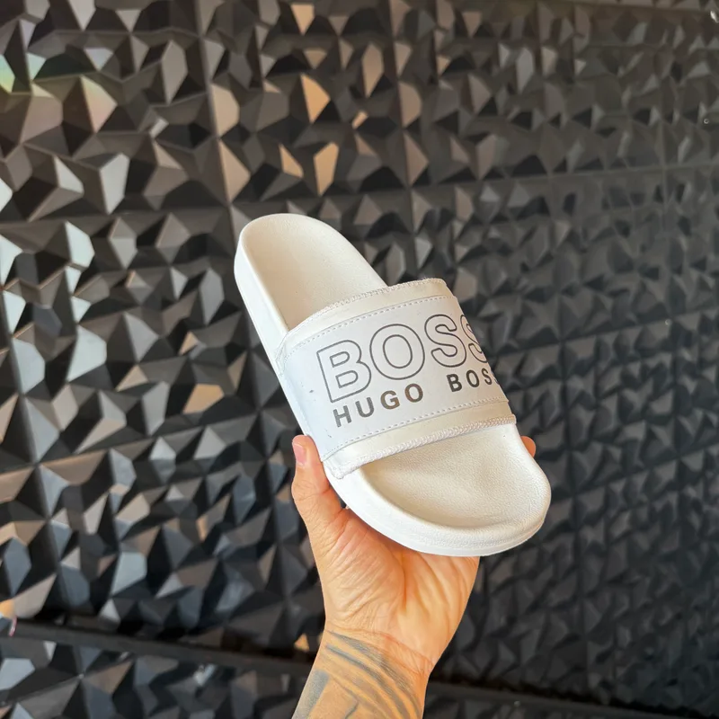 Slide Boss Branco Verniz