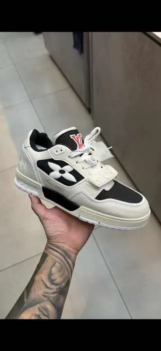 Tênis Louis Vuitton LV Trainer 3 Bege/Preto