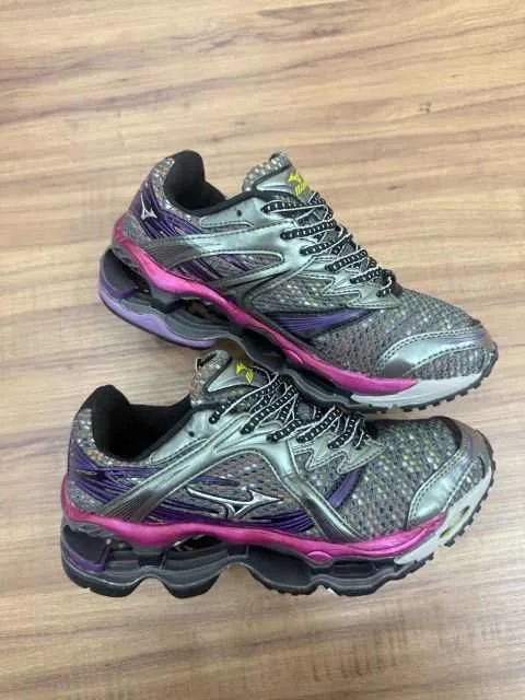 Tênis Mizuno Prophecy 1 Cinza/Rosa