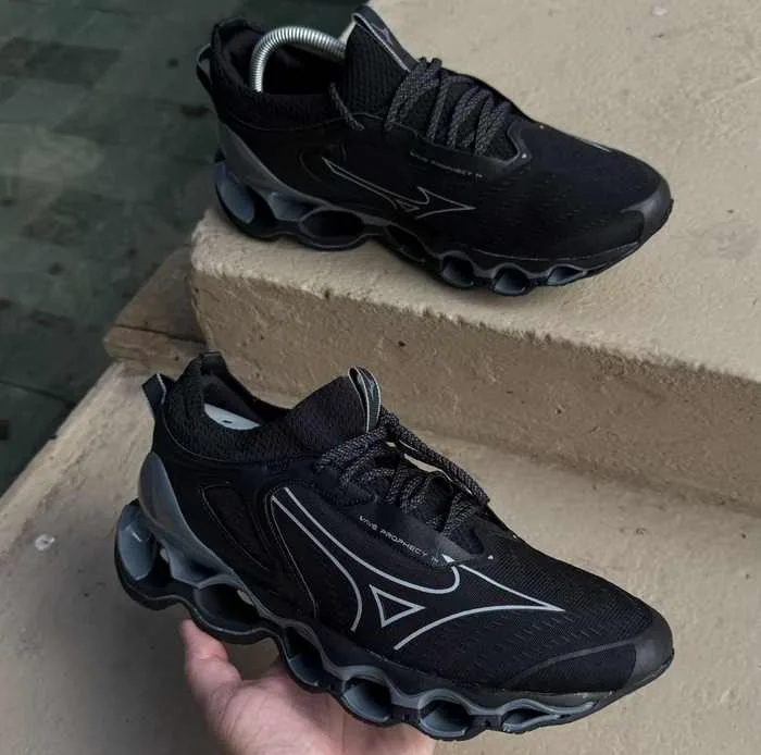 Tênis Mizuno Prophecy 14 Preto/Cinza