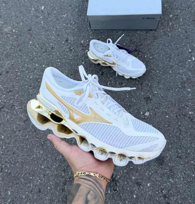 Tênis Mizuno Prophecy 15 Branco/Ouro