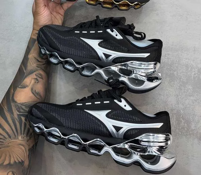 Tênis Mizuno Prophecy 15 Cromado