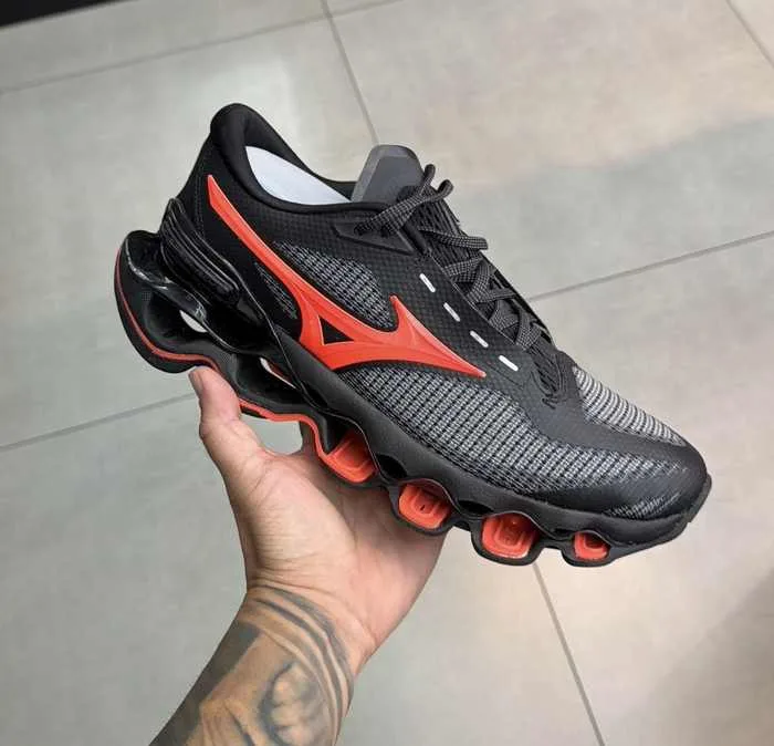 Tênis Mizuno Prophecy 15 Preto/Vermelho/Laranja
