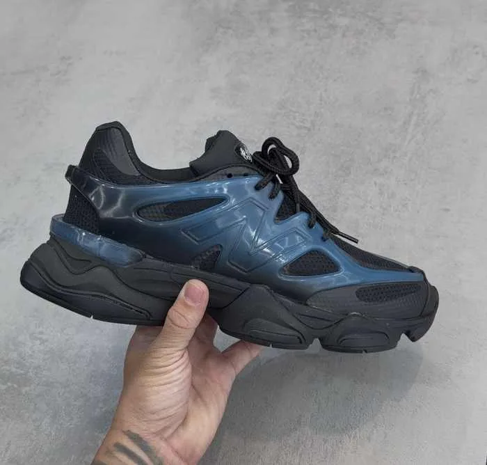 Tênis New Balance 9060 Preto/Azul