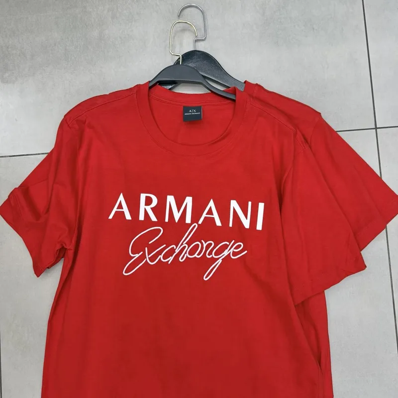 Camiseta Armani 059 - Armani Exchange vermelha escrita branca