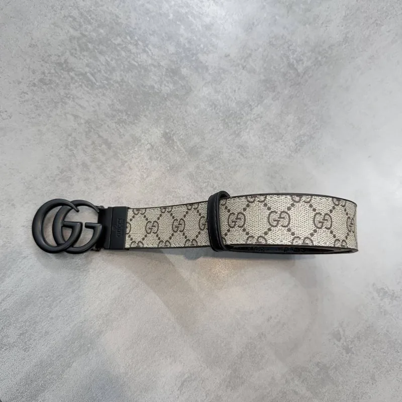 Cinto Gucci Bege Menor