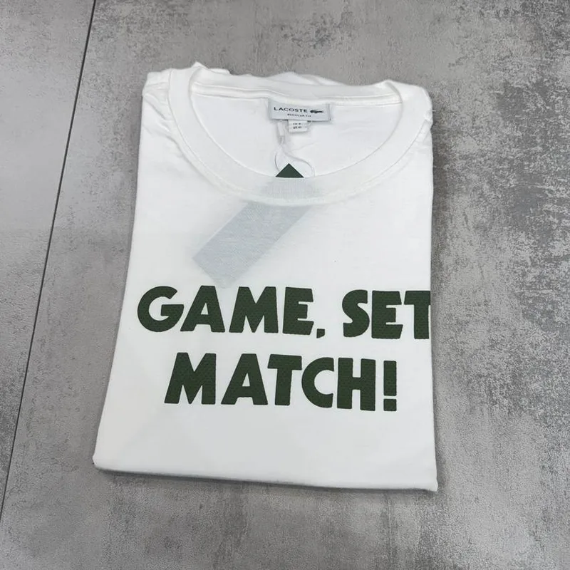 Camiseta Lacoste branca Game Set Match