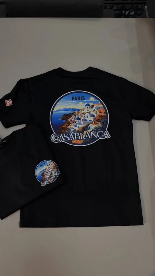 Camiseta Casablanca preta Paris paisagem mediterranea costas miniestampa frontal