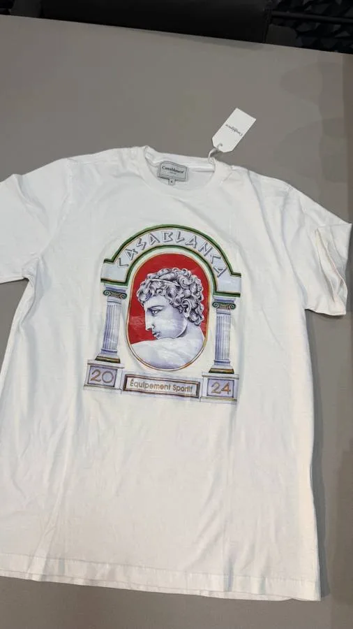 Camiseta Casablanca branca estampa busto e colunas branco vermelho verde