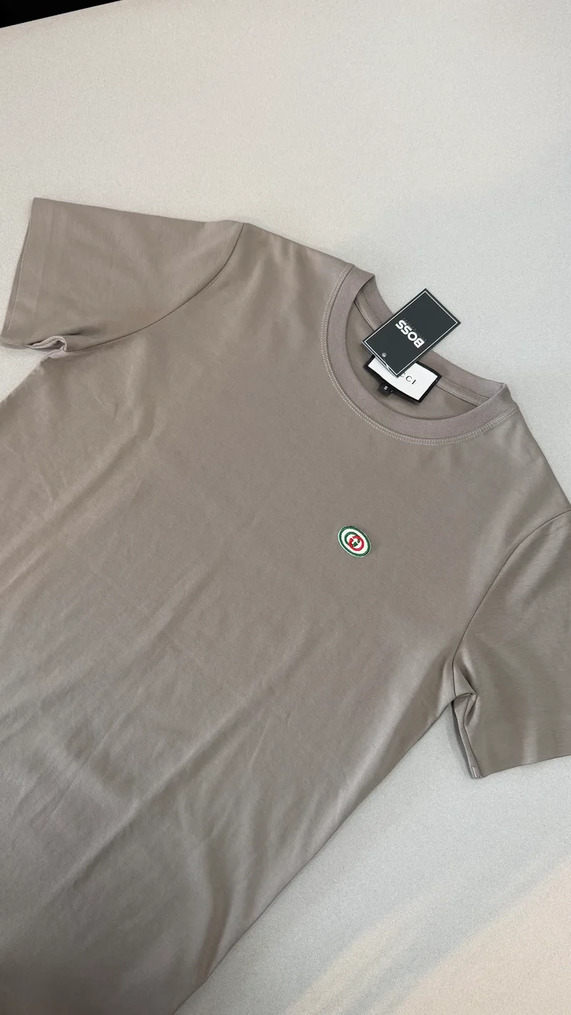 Camiseta Gucci Bege Logo Circular Verde/Vermelho