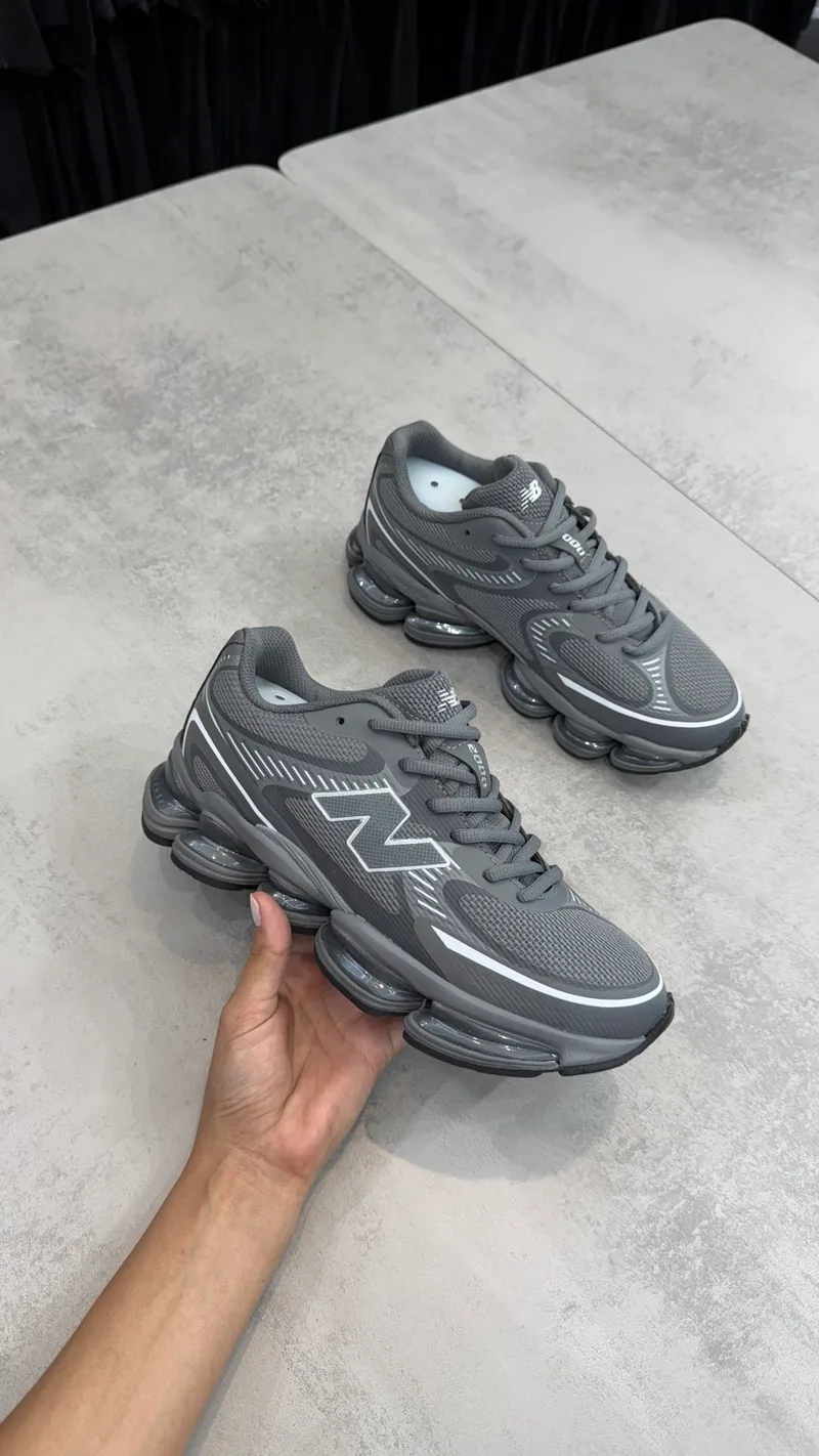 Tênis New Balance 2000 Cinza