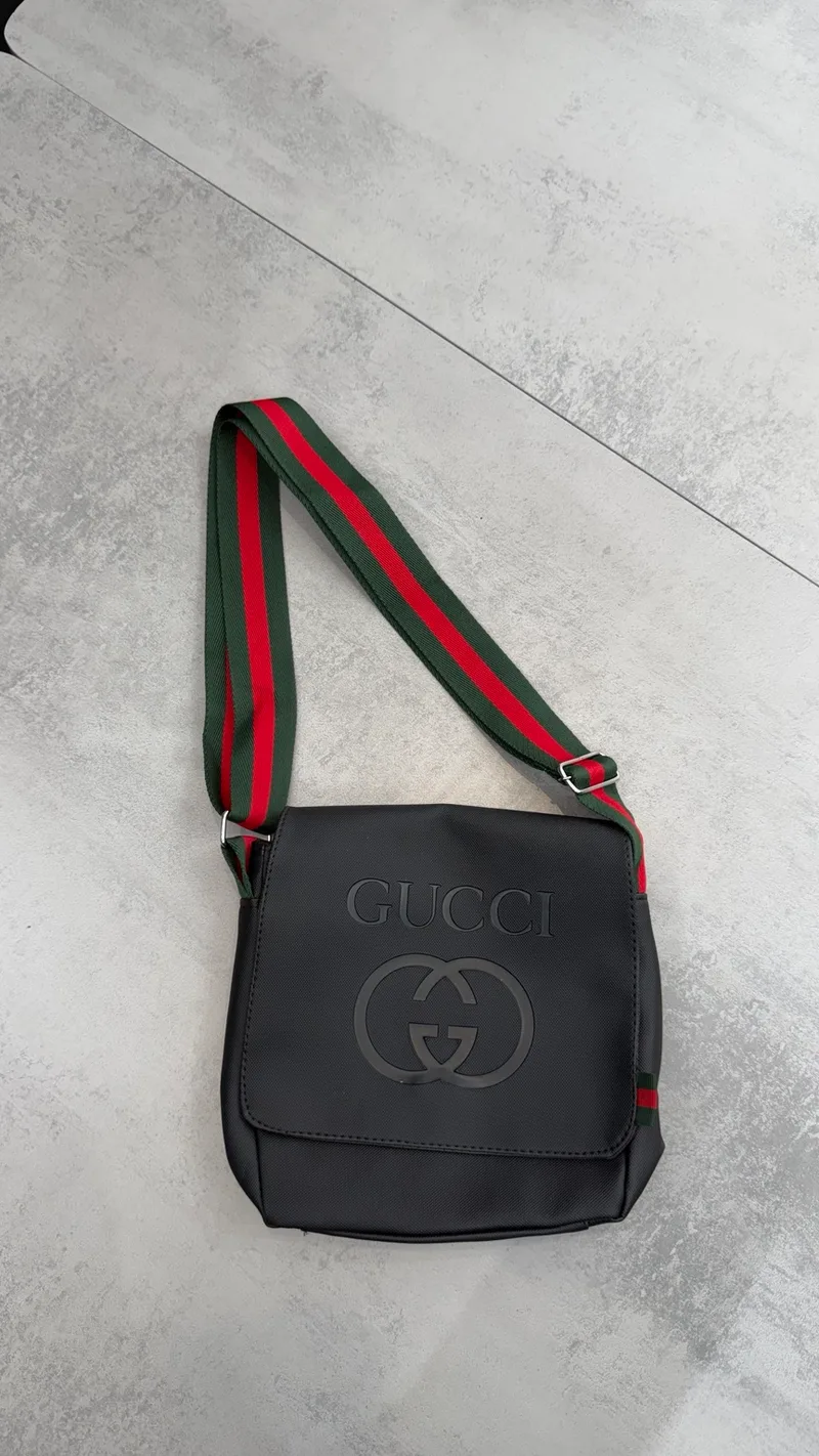 BAG Gucci Preta